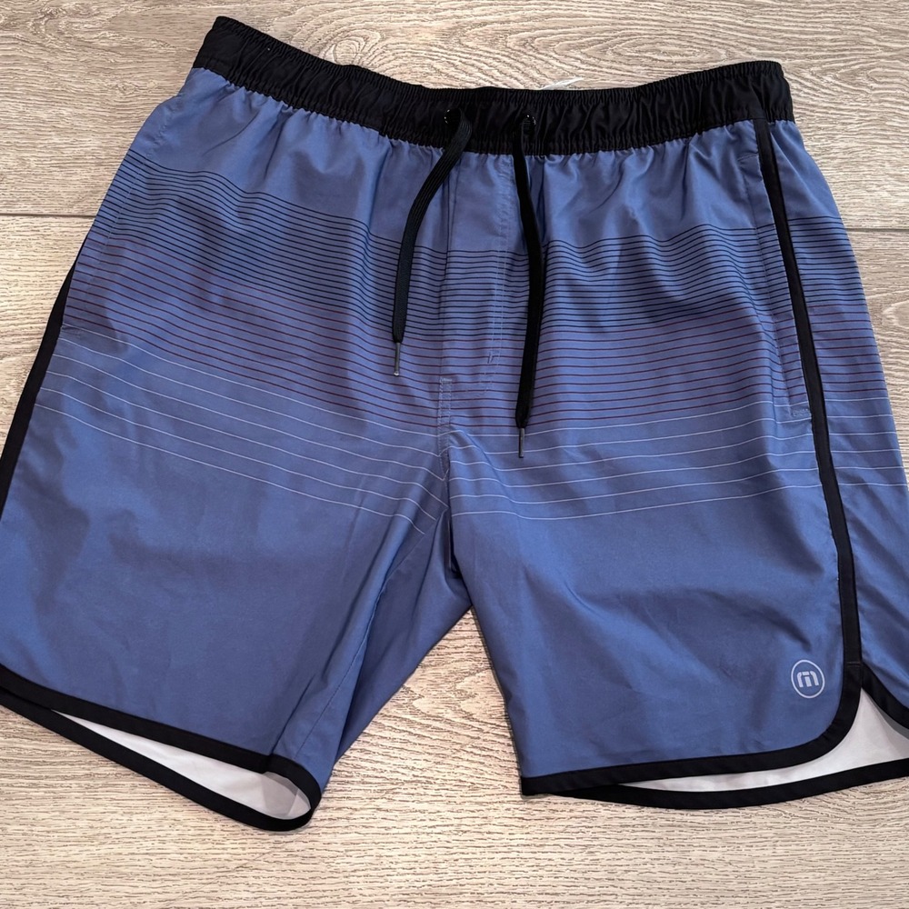 Travis Mathew Shorts Mens Large Blue Striped Athletic Gym Swim Casual